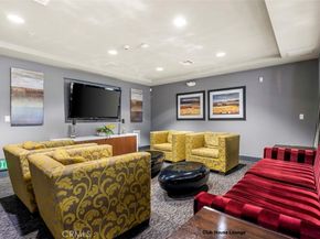 21301 Erwin Street 516, Woodland Hills CA 91367