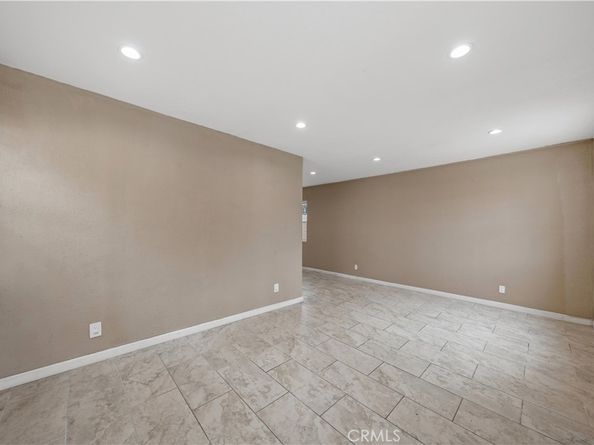 13032 S Main Street, Los Angeles CA 90061