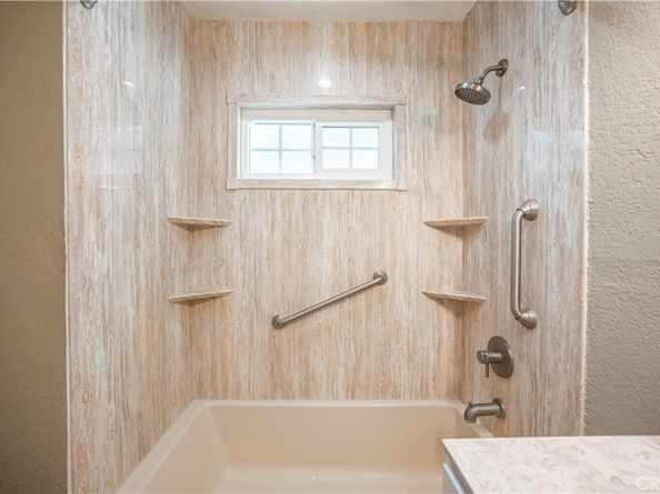 13032 S Main Street, Los Angeles CA 90061