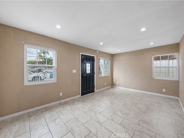 13032 S Main Street, Los Angeles CA 90061