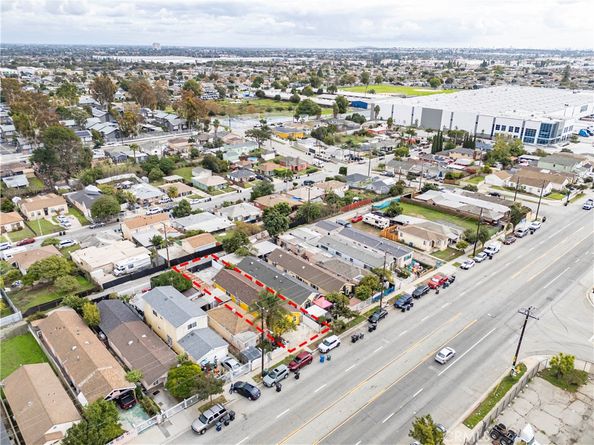 13032 S Main Street, Los Angeles CA 90061