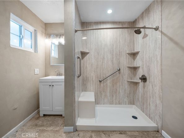 13032 S Main Street, Los Angeles CA 90061