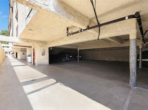 332 Riverdale Drive, Glendale CA 91204