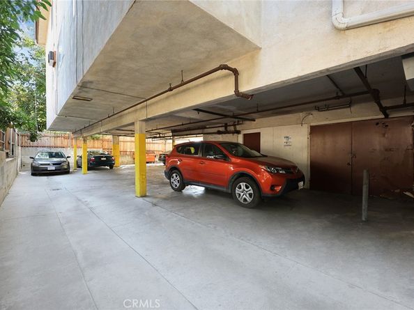 332 Riverdale Drive, Glendale CA 91204