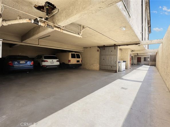 336 Riverdale Drive, Glendale CA 91204