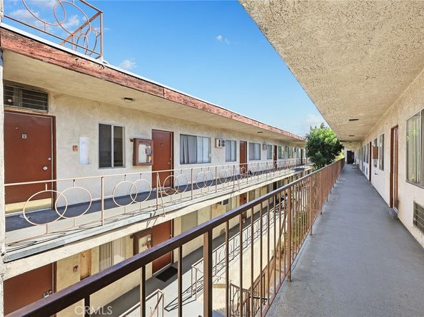 336 Riverdale Drive, Glendale CA 91204