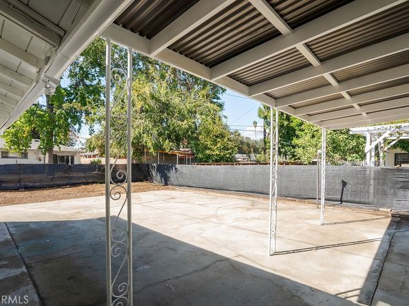 2407 E Walnut Creek, West Covina CA 91791