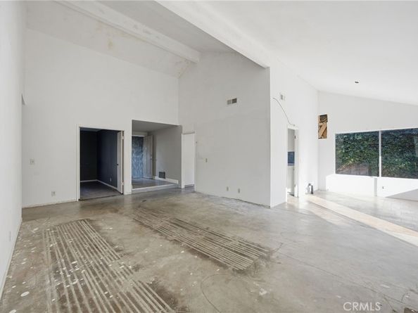 418 W Carol, Santa Ana CA 92707