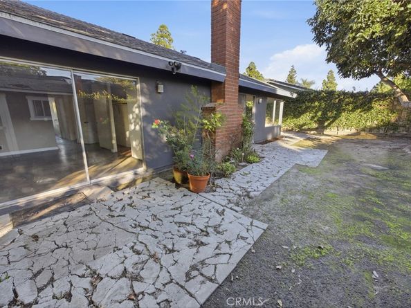 418 W Carol, Santa Ana CA 92707