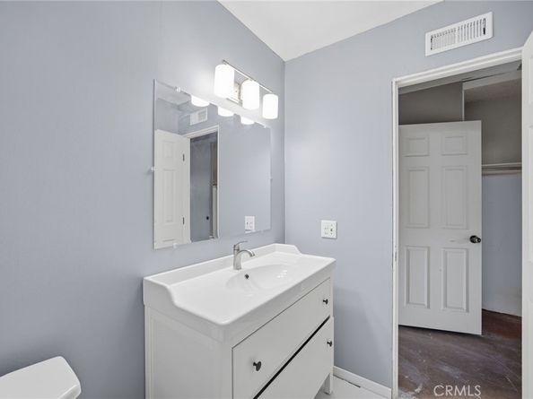 418 W Carol, Santa Ana CA 92707