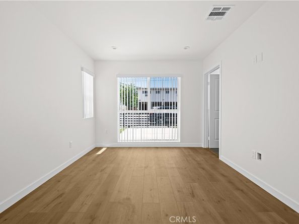 5218 Auckland Avenue, Toluca Lake CA 91601