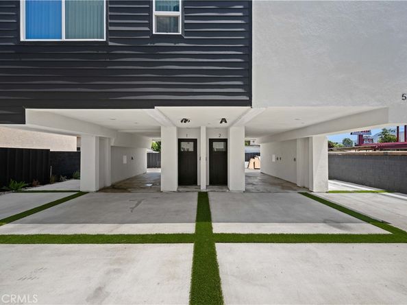 5218 Auckland Avenue, Toluca Lake CA 91601