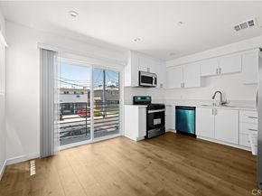 5218 Auckland Avenue, Toluca Lake CA 91601