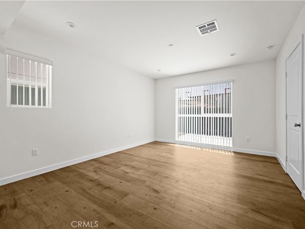 5218 Auckland Avenue, Toluca Lake CA 91601