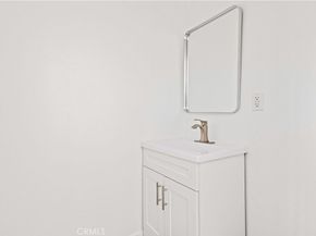 5218 Auckland Avenue, Toluca Lake CA 91601