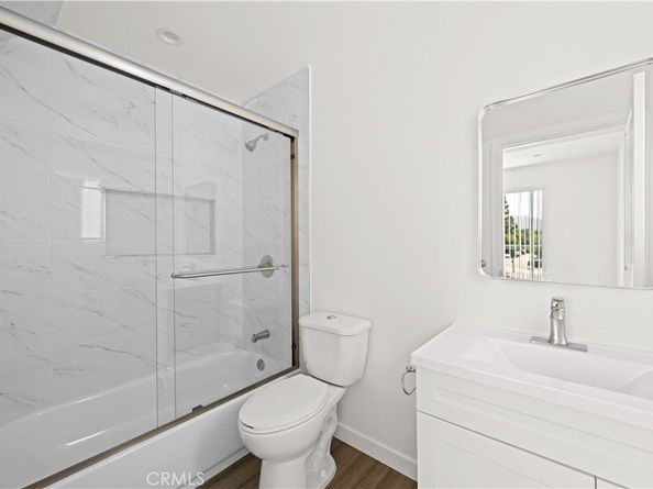 5218 Auckland Avenue, Toluca Lake CA 91601