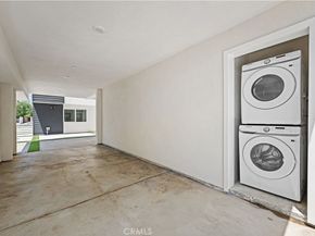 5218 Auckland Avenue, Toluca Lake CA 91601