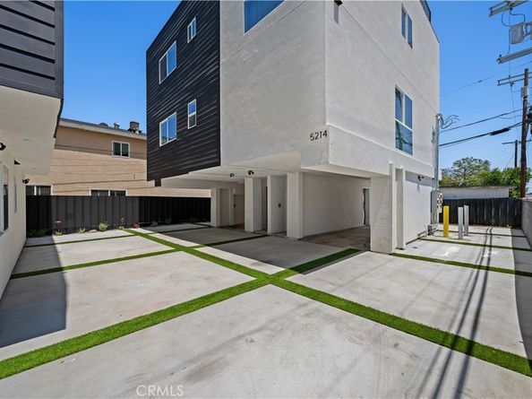 5218 Auckland Avenue, Toluca Lake CA 91601