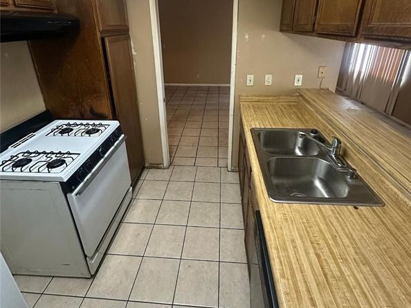 155 S Wilmington Avenue C, Compton CA 90220