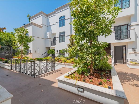 288 S Oakland Ave 211, Pasadena CA 91101