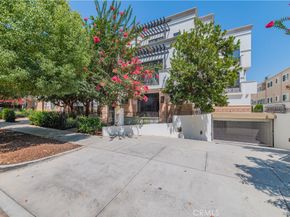 288 S Oakland Ave 211, Pasadena CA 91101