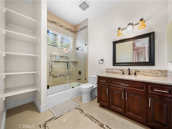 553 Woodward Boulevard, Pasadena CA 91107