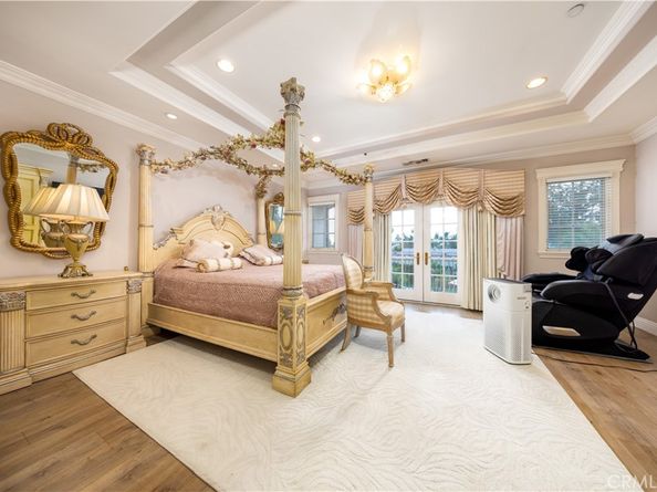 220 W Lemon Ave, Arcadia CA 91007