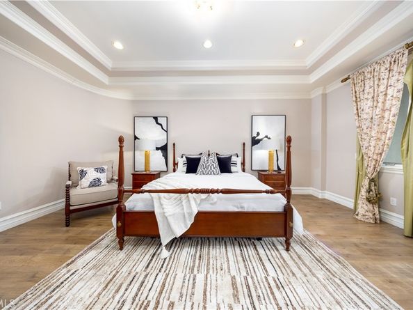 220 W Lemon Ave, Arcadia CA 91007