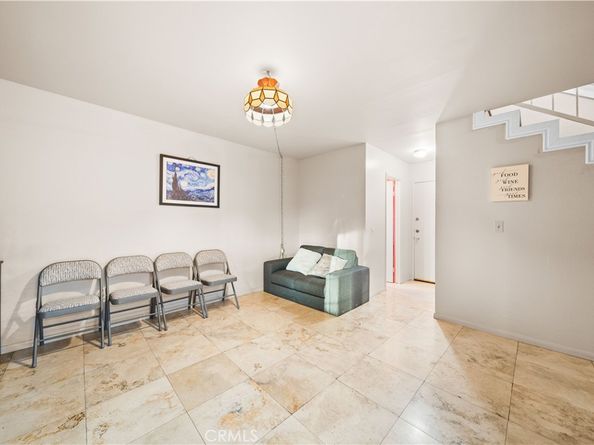 691 S Sally Lee Ave, Azusa CA 91702