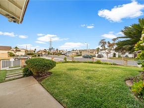 691 S Sally Lee Ave, Azusa CA 91702