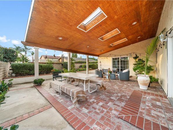 691 S Sally Lee Ave, Azusa CA 91702