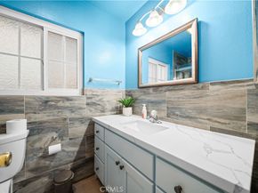 691 S Sally Lee Ave, Azusa CA 91702