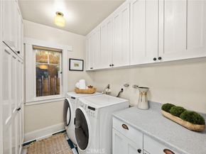 1661 Las Lunas, Pasadena CA 91106