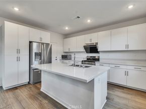 15946 Caterpillar Drive, Fontana CA 92336