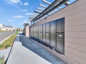 15946 Caterpillar Drive, Fontana CA 92336