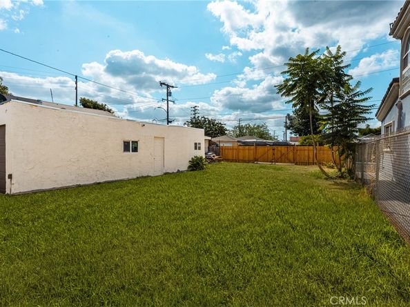 1148 E 83rd Street, Los Angeles CA 90001