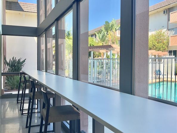 5585 E Pacific Coast 152, Long Beach CA 90804