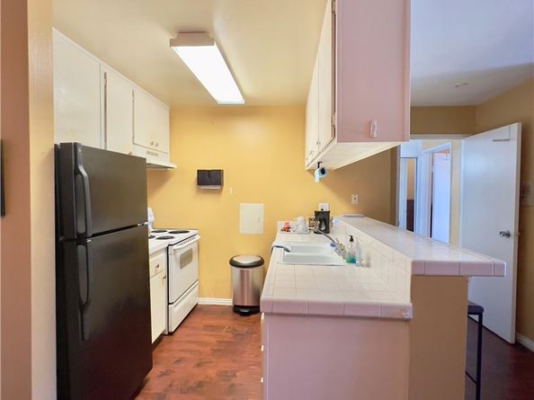 5585 E Pacific Coast 152, Long Beach CA 90804