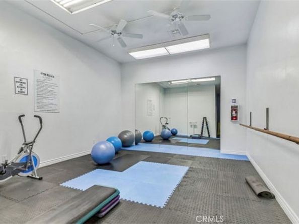 5585 E Pacific Coast 152, Long Beach CA 90804