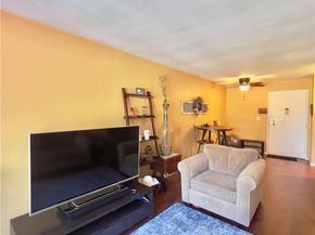 5585 E Pacific Coast 152, Long Beach CA 90804