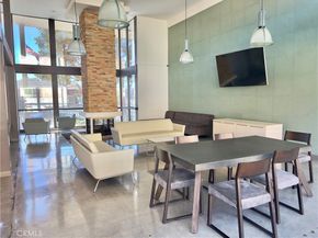 5585 E Pacific Coast 152, Long Beach CA 90804