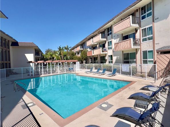 5585 E Pacific Coast 152, Long Beach CA 90804