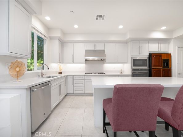 595 Cultivate, Irvine CA 92618