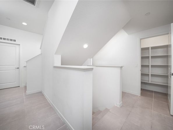 595 Cultivate, Irvine CA 92618