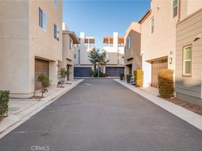 595 Cultivate, Irvine CA 92618