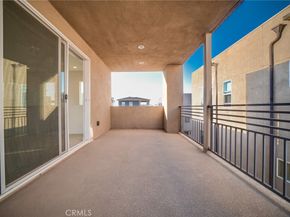 595 Cultivate, Irvine CA 92618