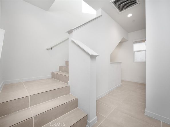 595 Cultivate, Irvine CA 92618