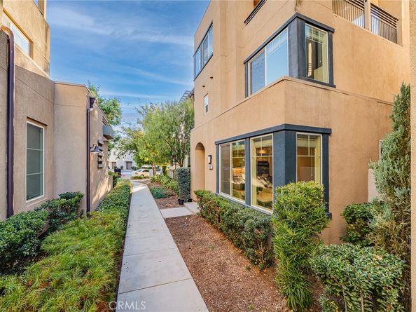 595 Cultivate, Irvine CA 92618