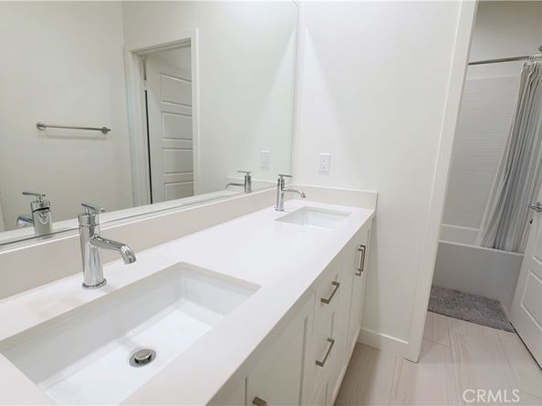 3959 E Crisanta Privado, Ontario CA 91761