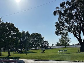 13902 Thunderbird 8J, Seal Beach CA 90740